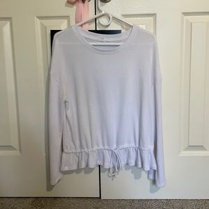 GAP - White ruffle bottom top